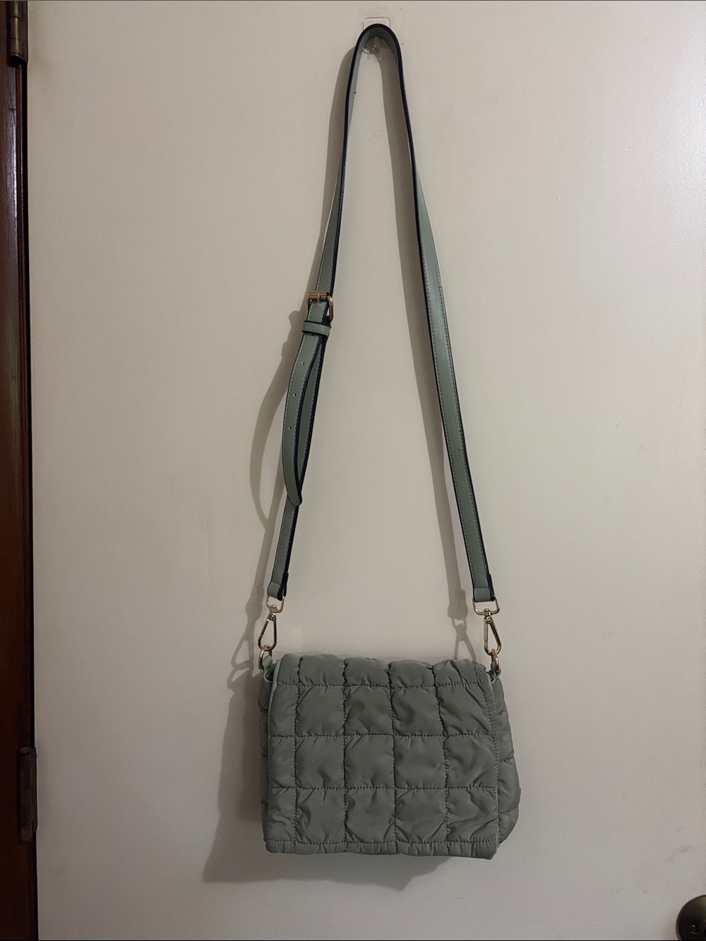 Jen& Co Quilted Sage Green Crossbody Bag with Adjustable Strap